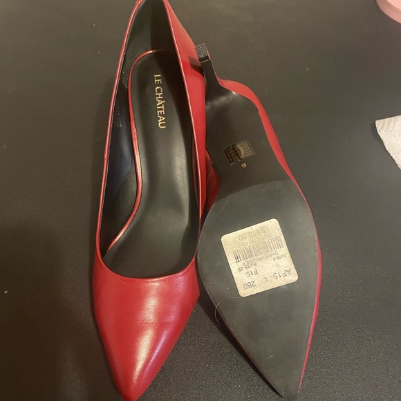 Size 8 le chateau - Picture 2 of 4